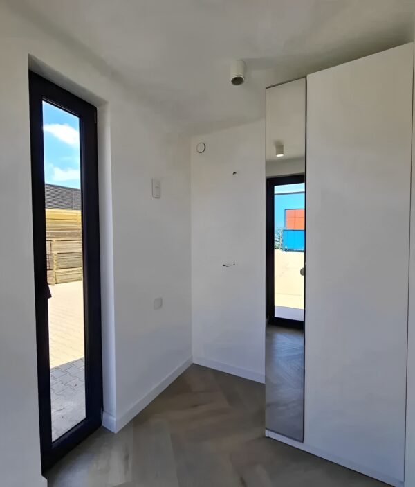 Custom 40ft Shipping Container House – GO Containers